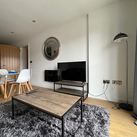 Stylish And Modern 2Br Apartment With Parking Sheffield Exterior foto