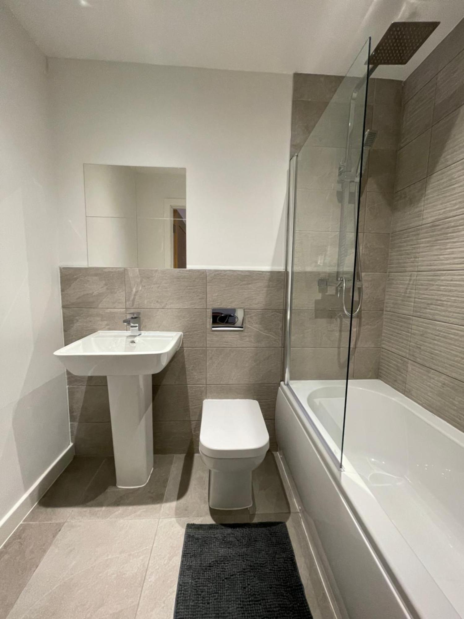 Stylish And Modern 2Br Apartment With Parking Sheffield Exterior foto